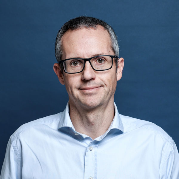 Dr. Sebastian Oetzel