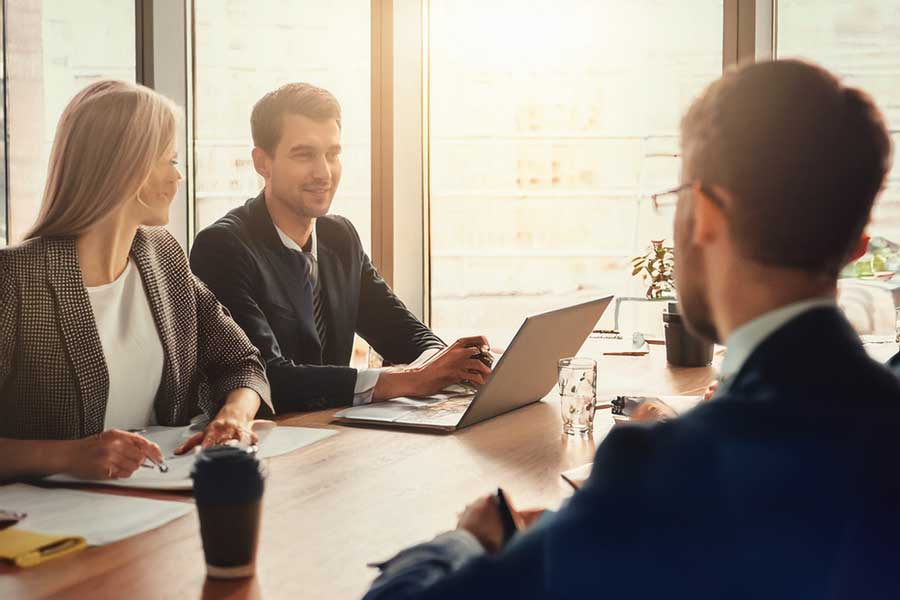 Führungskräfte bei einer konferenz